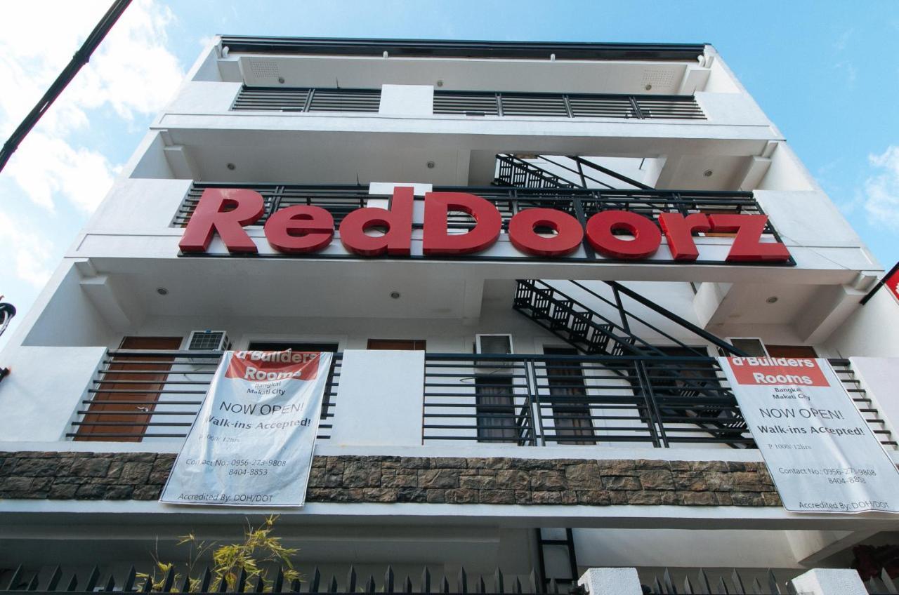 Reddoorz @ Dbuilders Bangkal Makati Hotel Manilla Buitenkant foto