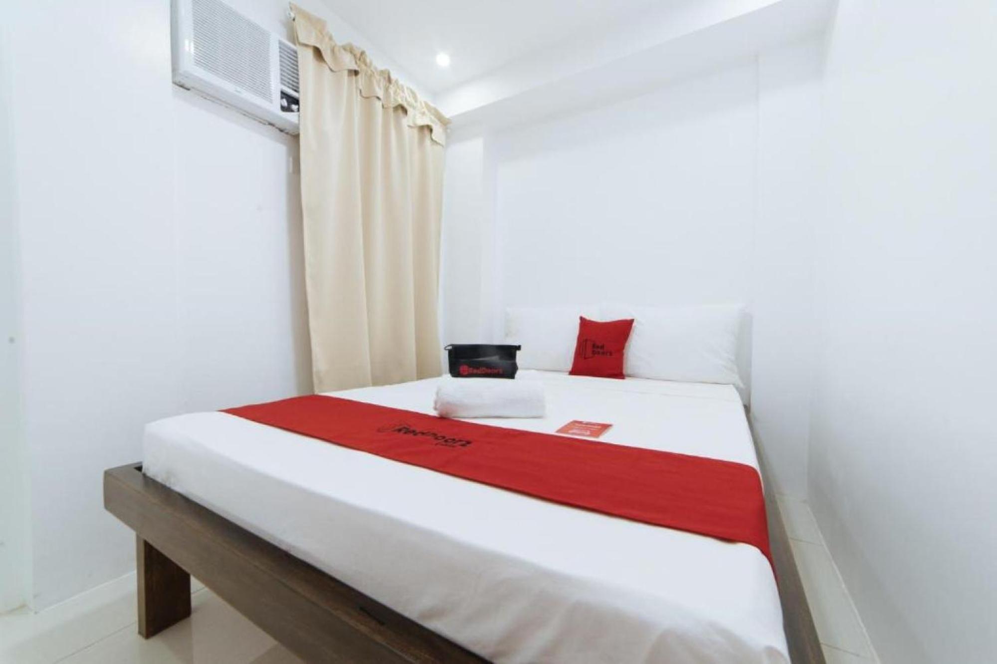 Reddoorz At Dbuilders Rooms Bangkal Makati Makati City Buitenkant foto
