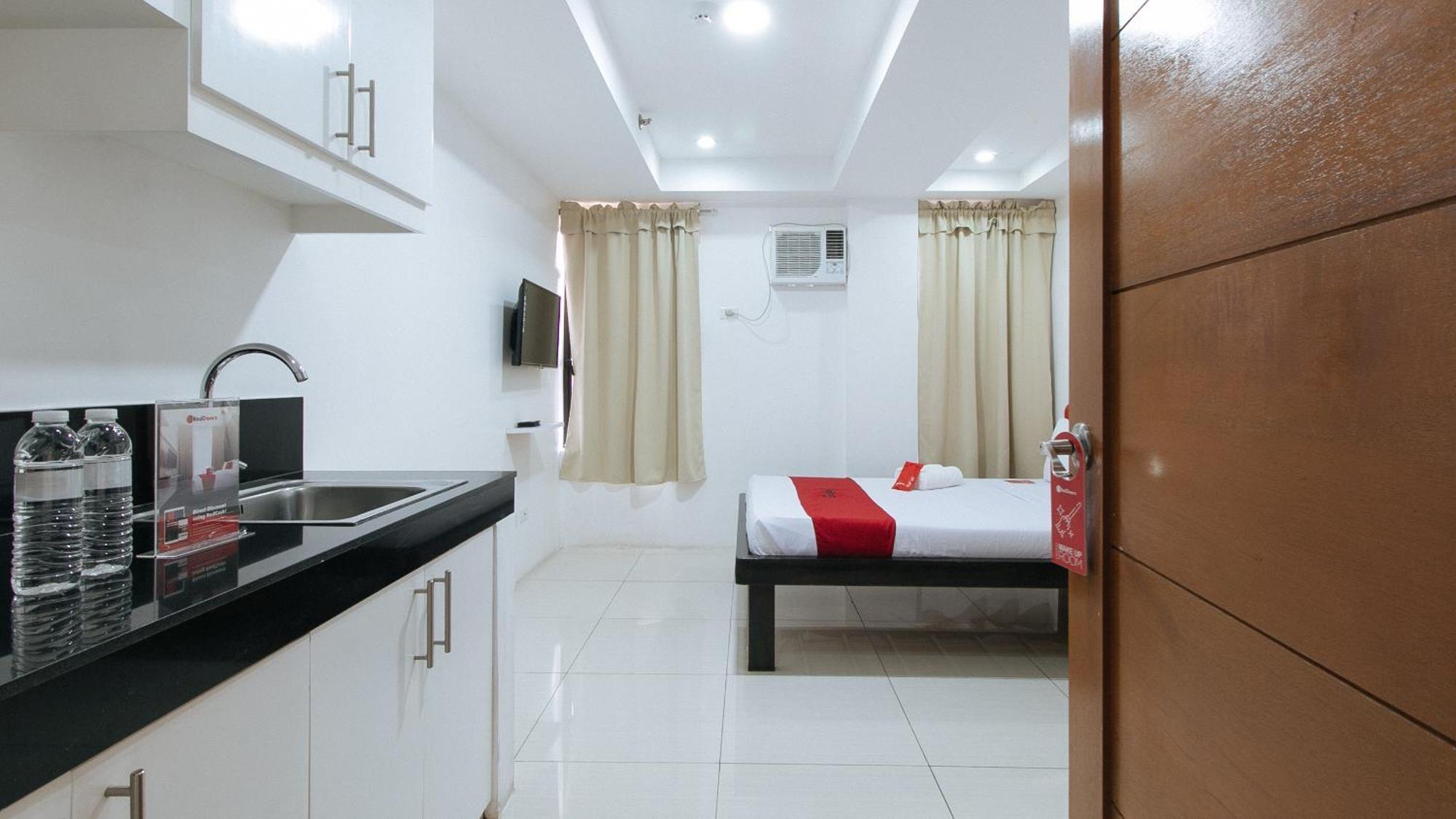 Reddoorz At Dbuilders Rooms Bangkal Makati Makati City Buitenkant foto