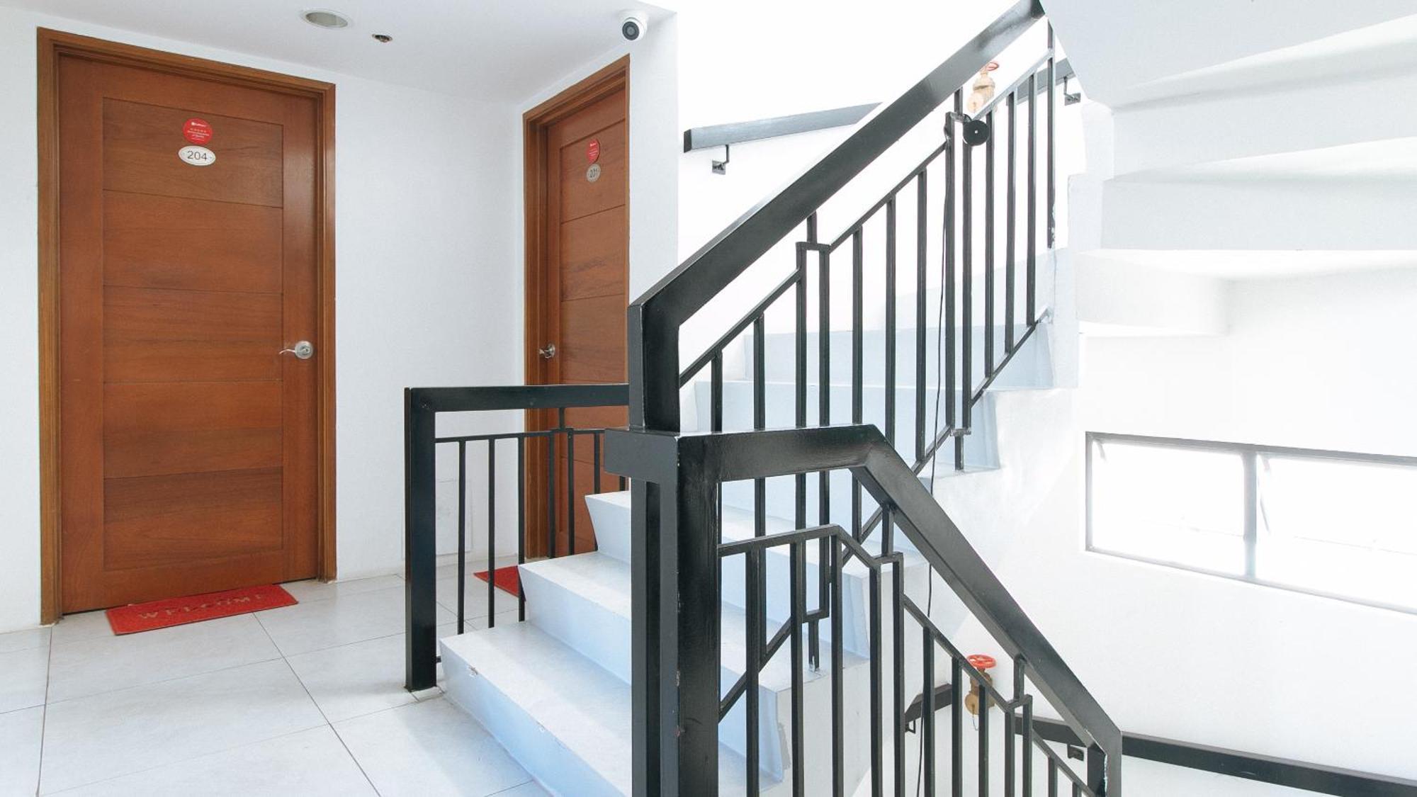 Reddoorz At Dbuilders Rooms Bangkal Makati Makati City Buitenkant foto